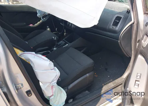 2018 Kia Forte Lx из США, поврежденный, VIN 3KPFK4A79JE265757